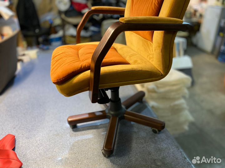 Компьютерное кресло