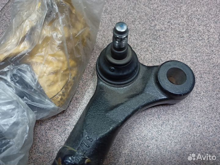 Тяга рулевая центральная Nissan NP300 D8560VK90A