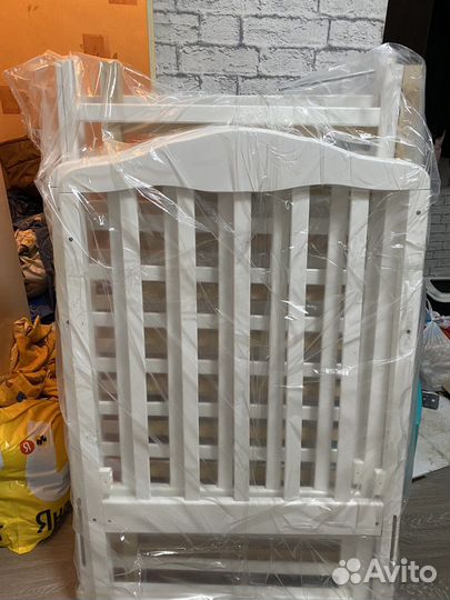 Детская кроватка