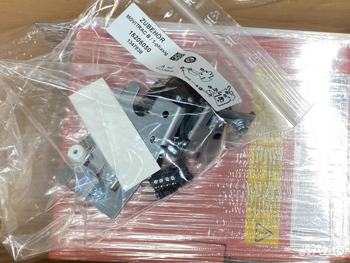 Sew MC07B0004-2B1-4-00 08284938 новый, 4 шт