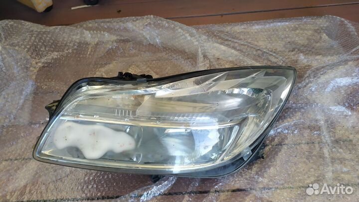 Фара Opel insignia