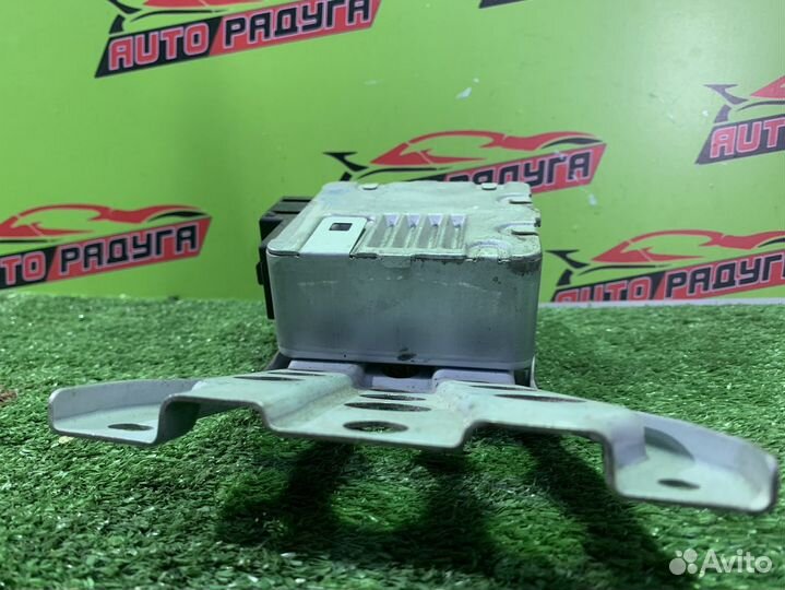 Блок управления рулевой рейкой toyota ZGE20W,ZGE20