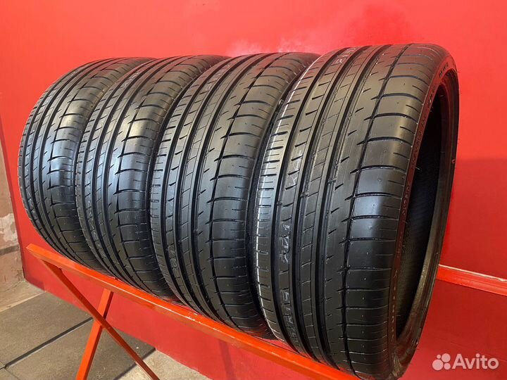 Triangle Sports TH201 215/35 R19 85Y