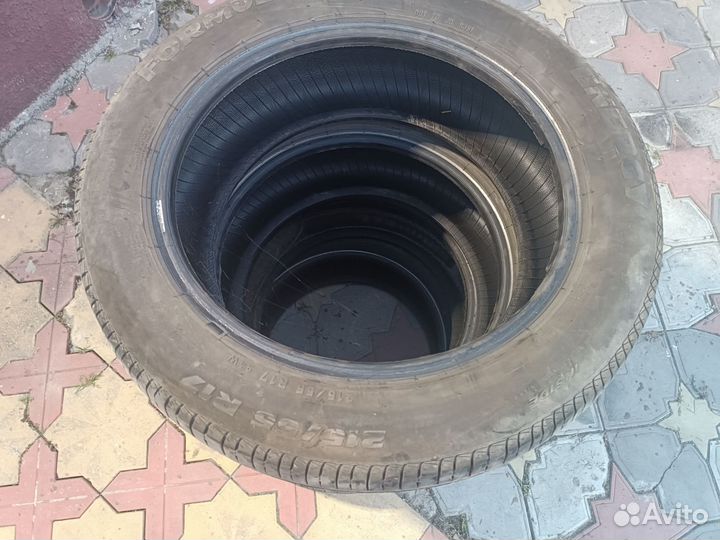 Accelera PHI 2 215/55 R17 204ZR