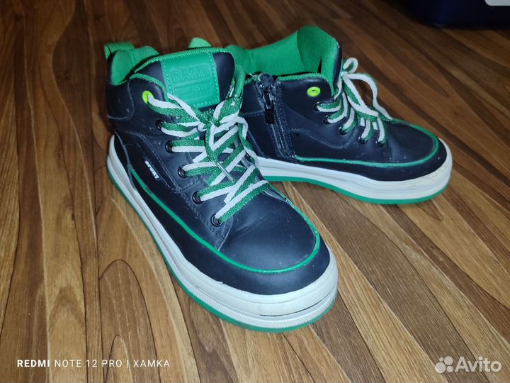 Кроссовки осень