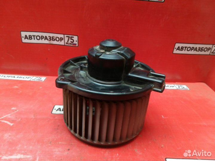 Мотор печки Toyota Ipsum ACM21W 2azfe 2001