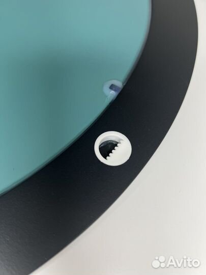 Круглое зеркало в раме 59см