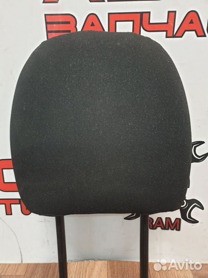 Подголовник Nissan Almera (G15)