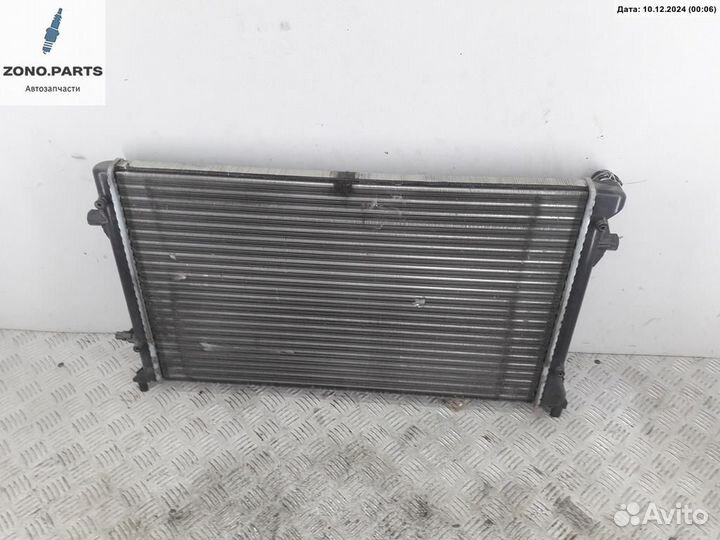 Радиатор основной на Volkswagen Golf-5