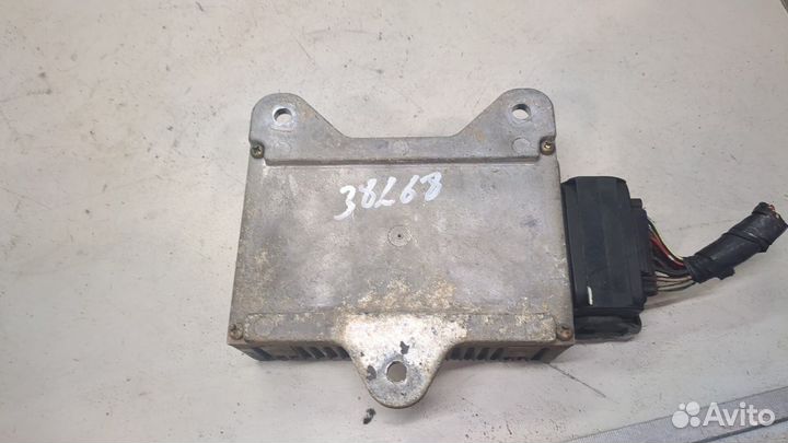 Блок управления форсунками Mitsubishi Galant, 1998