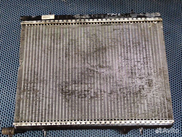 Радиатор охлаждения peugeot 307