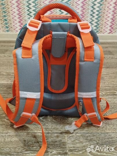 Рюкзак школьный новый