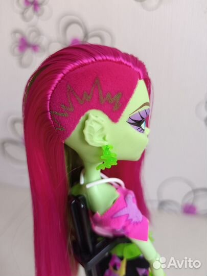 Monster High Venus McFlytrap витринного хранения