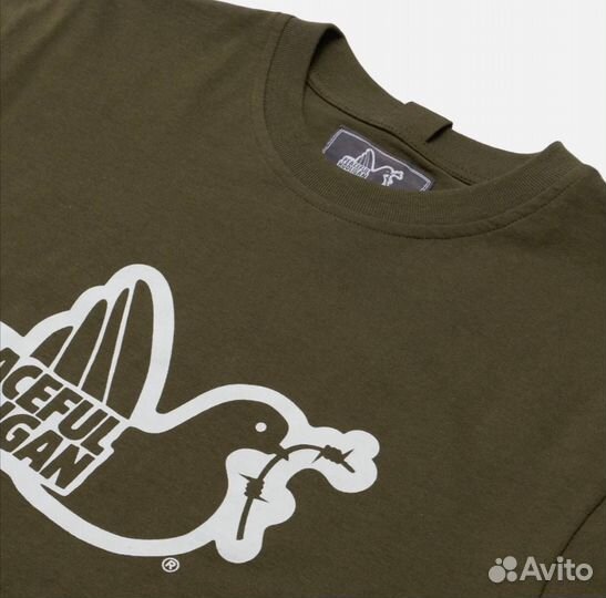 Футболка Peaceful Hooligan