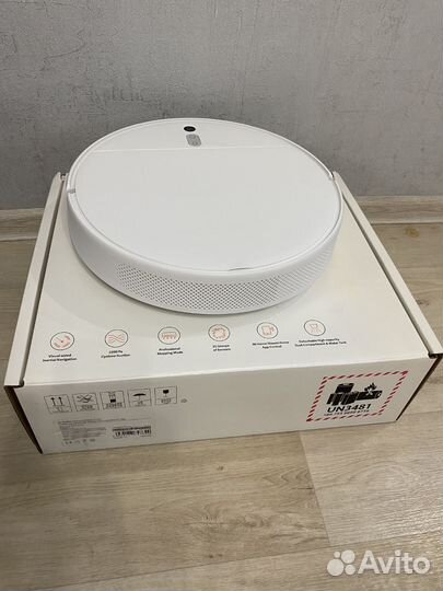 Робот-пылесос Xiaomi Mi Robot Vacuum-Mop 2 Lite