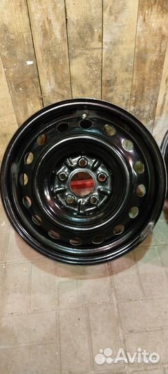 Штампованный диск r 16