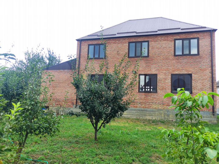 Дом 320 м² на участке 7 сот.