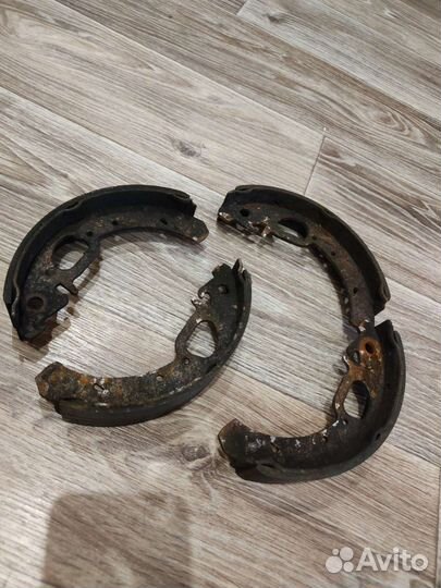 Б/у колодки тормозные задние ваз
