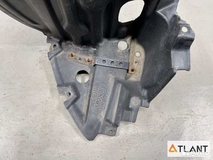 Подкрылок передний правый toyota soarer