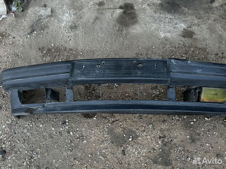 Бампер передний bmw 7 e32