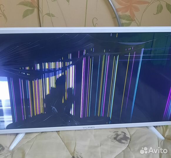 Телевизор на запчасти