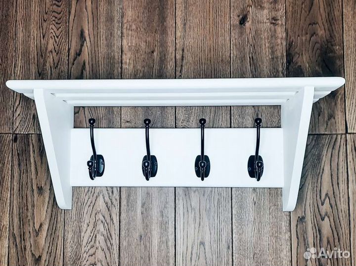 Вешалка на стену