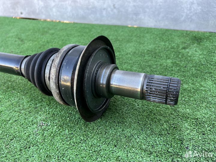 Привод задний правый N63 BMW F01 F02 F07 F13