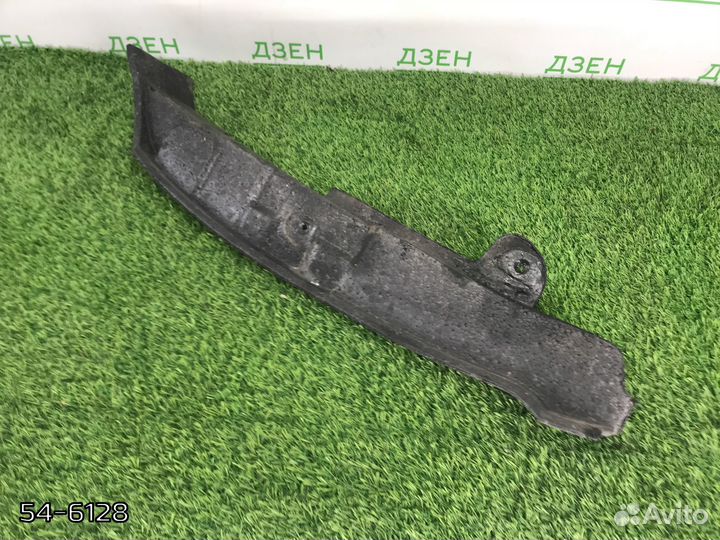 Уплотнитель подкрылка левый Audi A6 C6