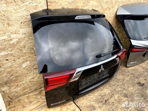 Митсубиси Аутлендер 3 крышка багажника