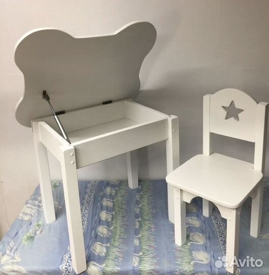 Детский столик и стульчик