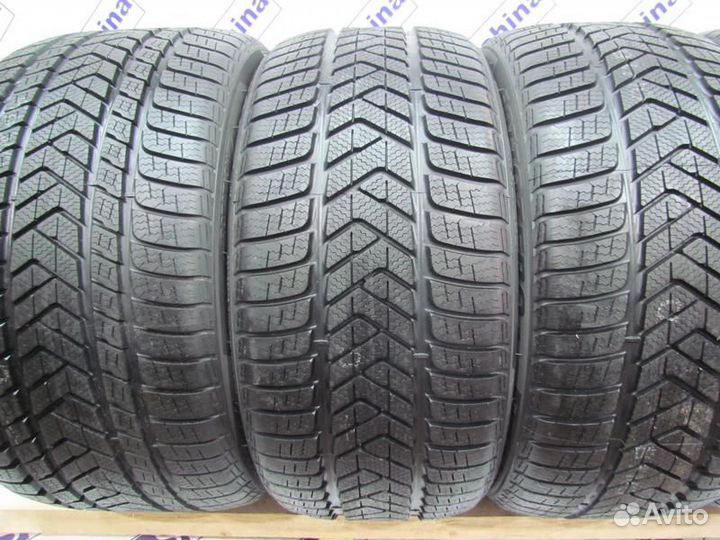 Pirelli Winter Sottozero 3 275/35 R21 и 315/30 R21 103V
