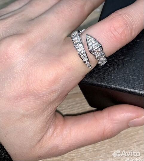 Bvlgari кольцо