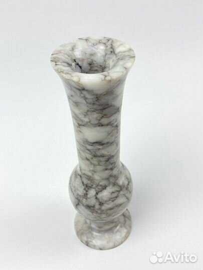 Ваза декоративная из натурального мрамора