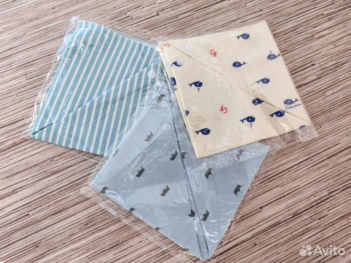 Трикотажный нагрудник, слюнявчик