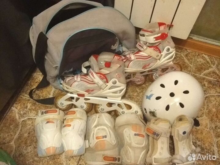 Ролики, защита, шлем, сумка на девочку