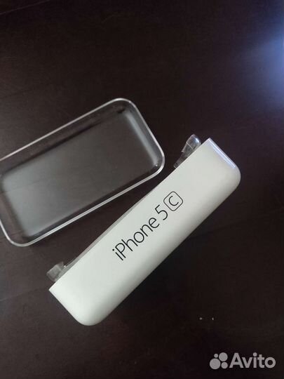 Коробка от iPhone 5 c