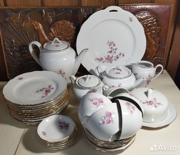 Сервиз чайный Kahla Германия Розы 34 предмета