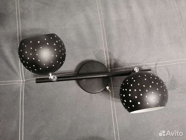 Светильник настенный чёрный с выключателем