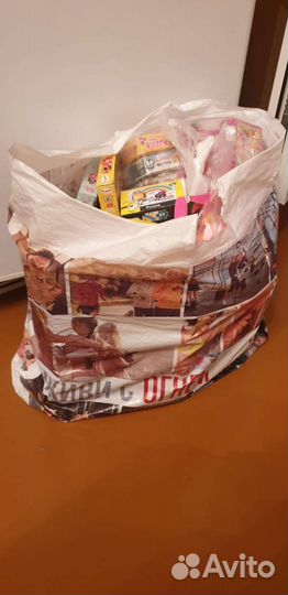 Пакет с игрушками на 6 лет