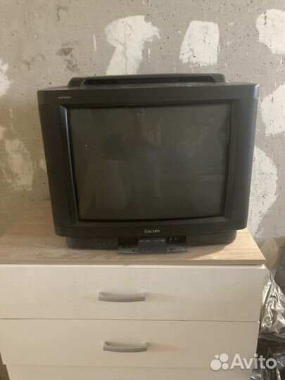 Телевизор Rolsen 100