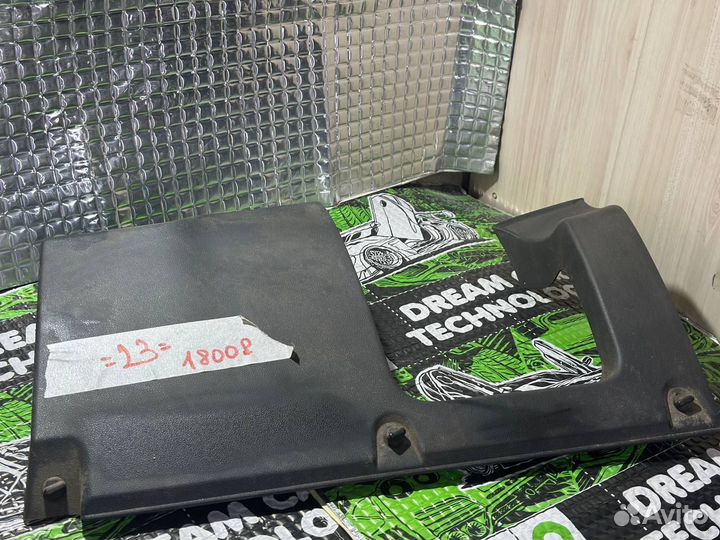 Черный бардачок priora