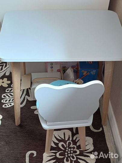 Детский стол и стульчик