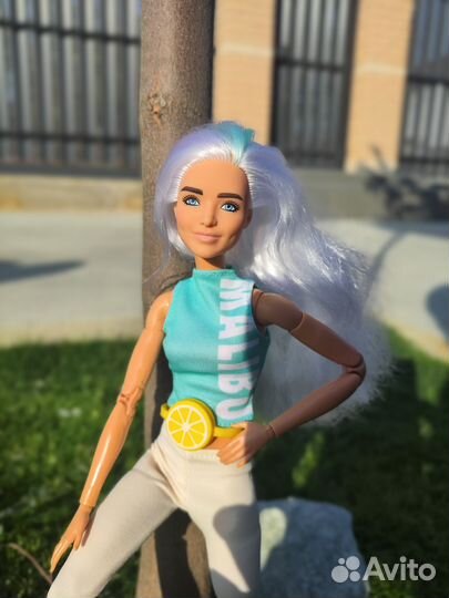 Кукла Барби violet улыбашка