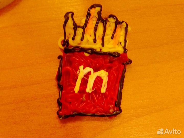 Брилок из 3д ручки- картошка фрии из мака