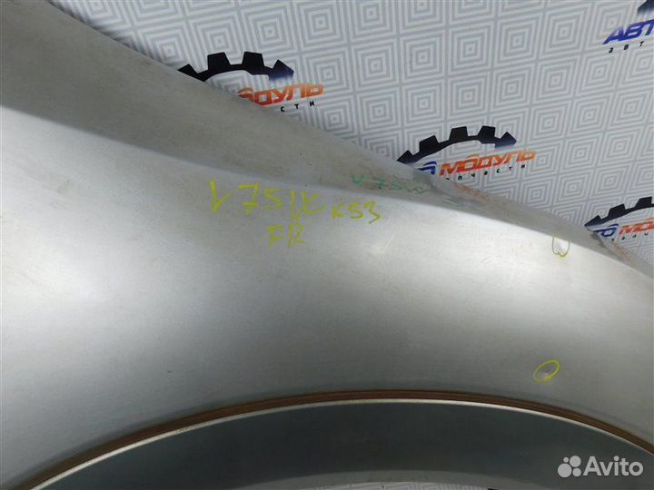 Б/У Крыло переднее правое Mitsubishi Pajero