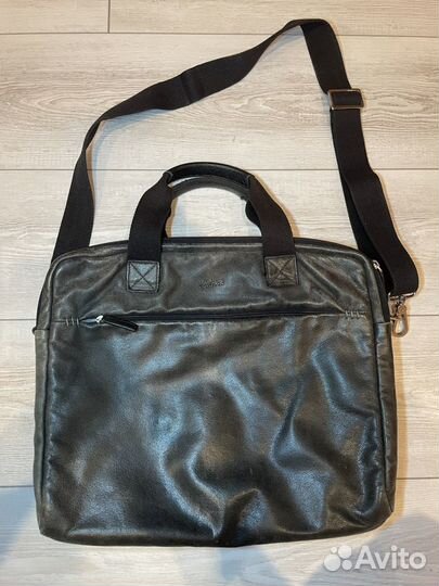 Кожаная сумка для ноутбука