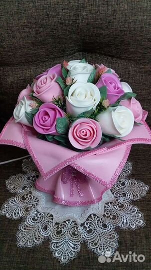 Розы из изолона(светильник)