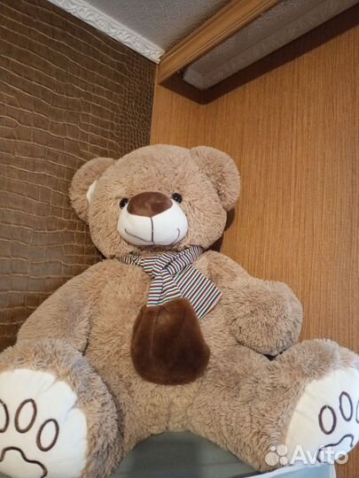 Плюшевый медведь