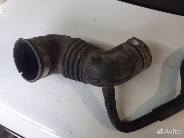 Патрубок фильтра Geely Emgrand EC7