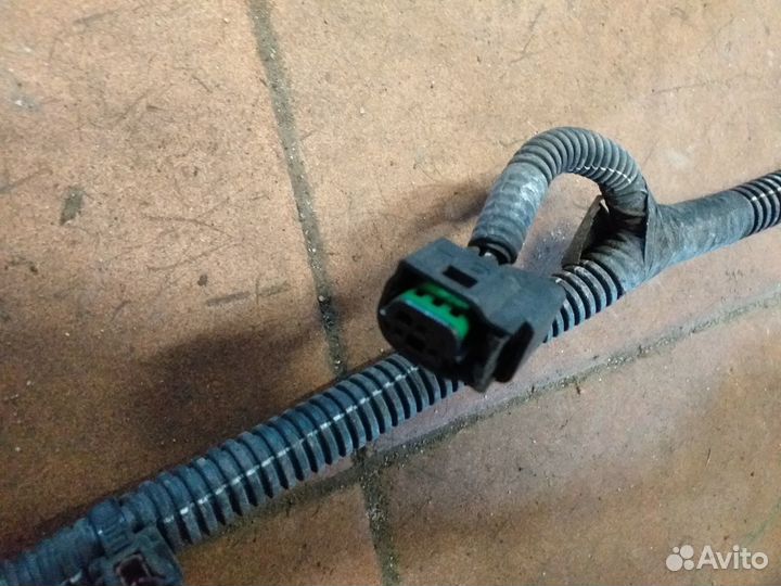 Коса заднего бампера Пежо 3008